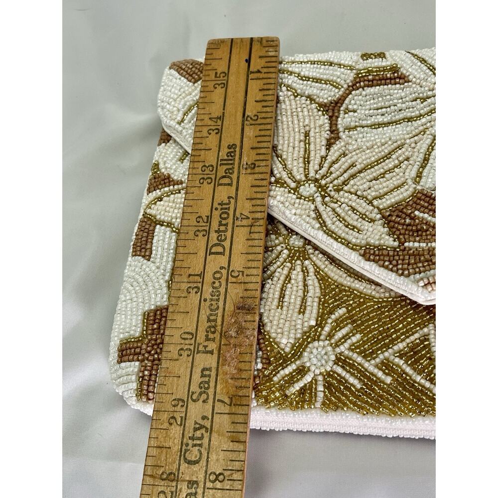 Lulu’s floral embroidered beaded clutch glam cottagecore - Picture 8 of 9